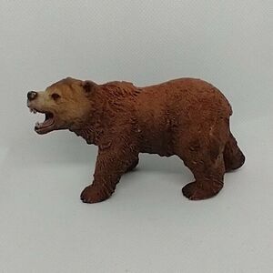 Schleich Grizzley Bear 2.5” H 3” L l#D- 73527 2012  Am.Limes 69 Schw.  retired